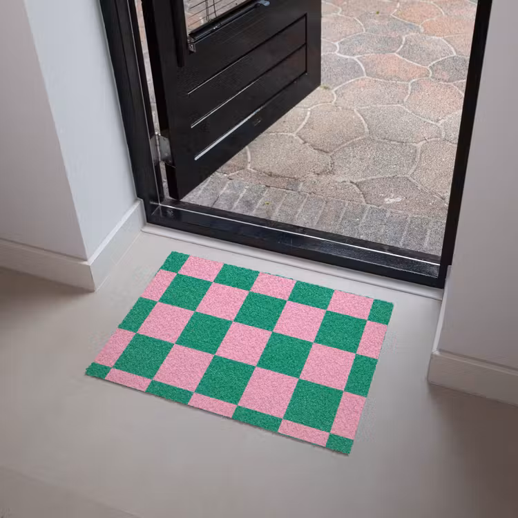 Schaakbord patroon - Groen - Roze - Blokjes Deurmat klein -sfeer5