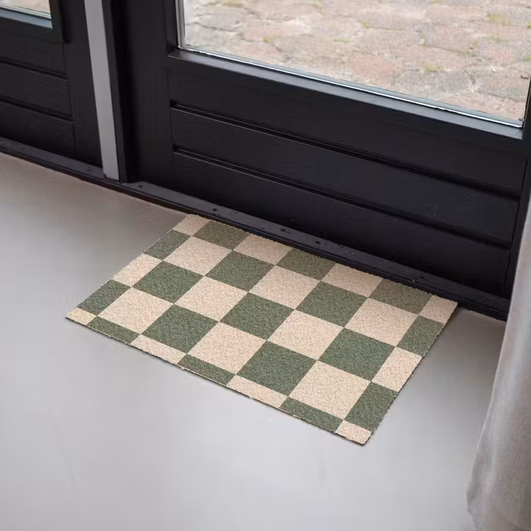 Schaakbord print - Groen - Beige - Blokjes Deurmat klein -sfeer2