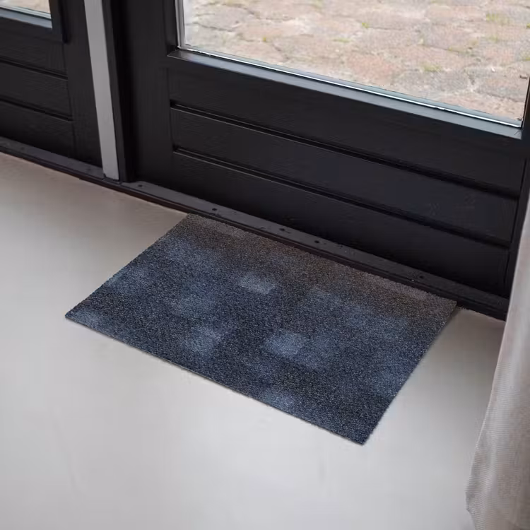 Patroon - Ruit - Marineblauw Deurmat klein 898 -sfeer2