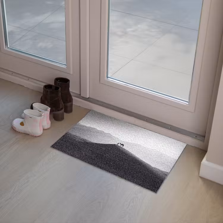 Mens - Kameel - Zandduin - Natuur - Monochroom Deurmat klein -sfeer3