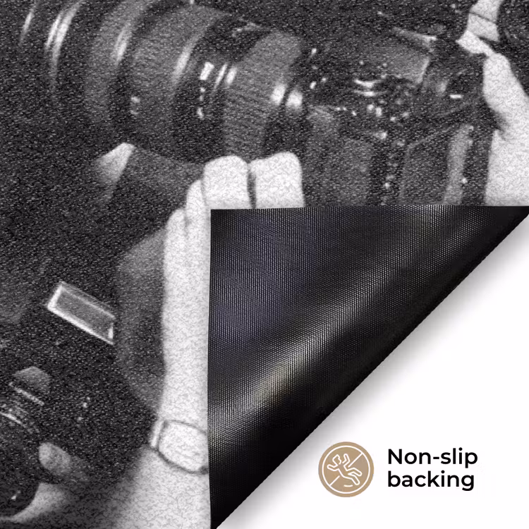 Fotografen - Menigte - Flitsers - Journalistiek Deurmat klein -antislip_EN