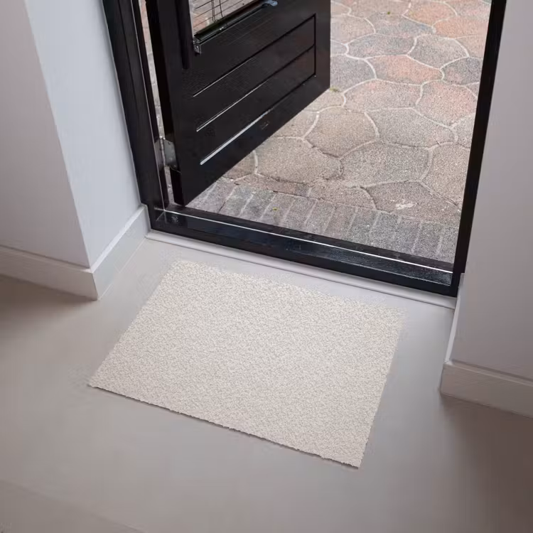 Silent - Sandstone - Grijs Deurmat klein 898 -sfeer5