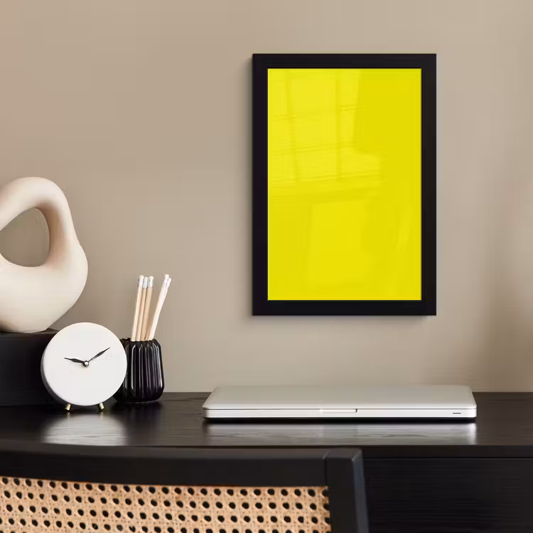 Bright - Canary - Geel fotolijst zwart zonder passe partout klein 224 -sfeer1