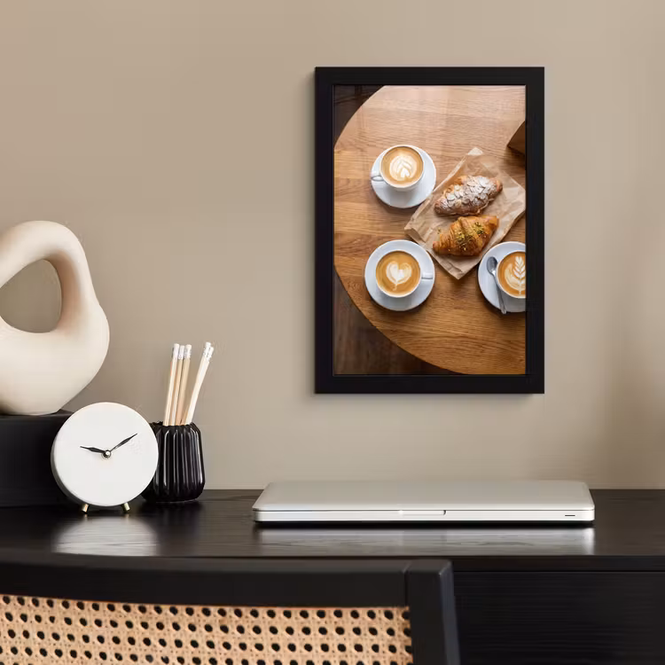 Eten - Croissant - Koffie - Ontbijt - Modern fotolijst zwart zonder passe partout klein -sfeer1