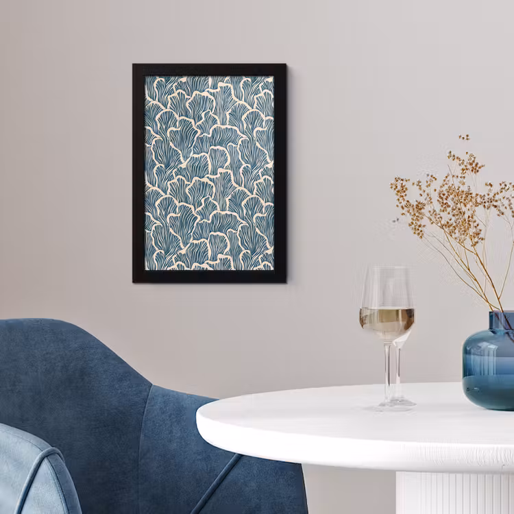 Organisch - Blauw - Crème - Schelpen fotolijst zwart zonder passe partout klein 224 -sfeer4
