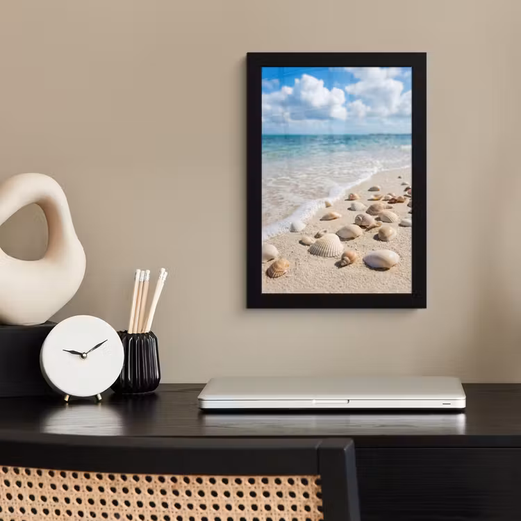 Schelpen - Strand - Natuur - Beige fotolijst zwart zonder passe partout klein -sfeer1