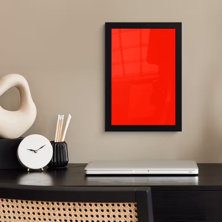 Vibrant - Vermilion - Rood fotolijst zwart zonder passe partout klein 224 -sfeer1
