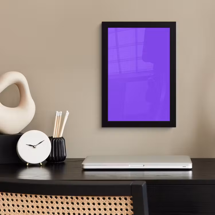 Vivid - Violet - Paars fotolijst zwart zonder passe partout klein 224 -sfeer1