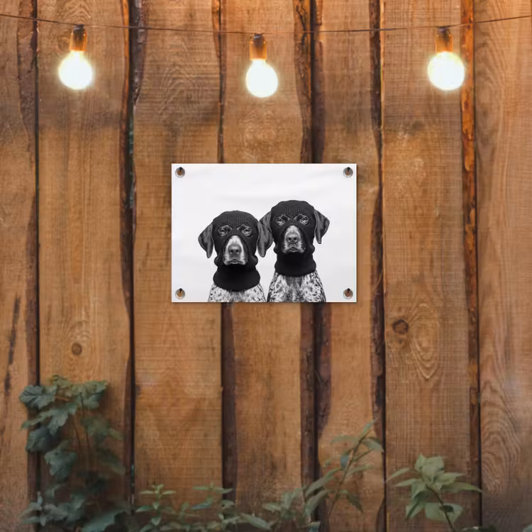 Honden - Bivakmuts - Zwart - wit tuinposter los doek klein -sfeer1