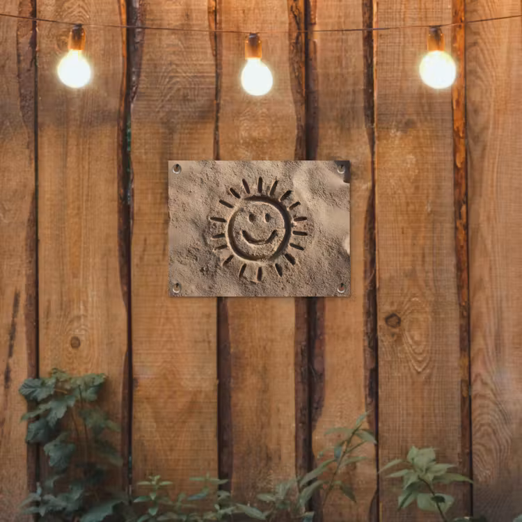 Gezichtje - Zon - Zand - Getekend tuinposter los doek klein -sfeer1