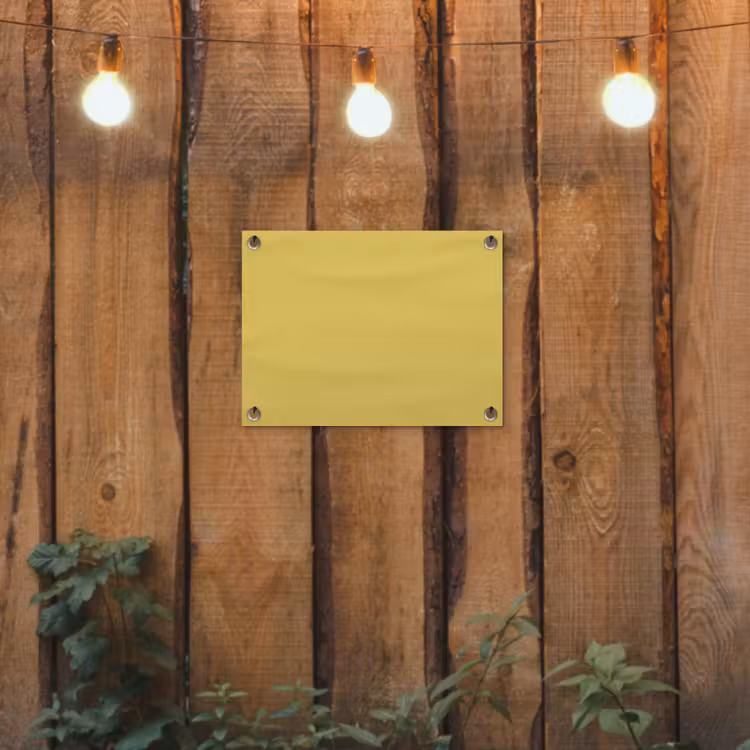 Golden - Victory - Geel tuinposter los doek klein 239 -sfeer1
