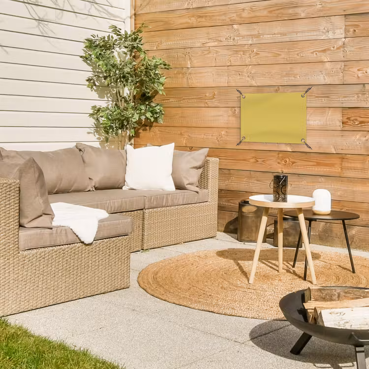 Golden - Victory - Geel tuinposter los doek klein 239 -sfeer4