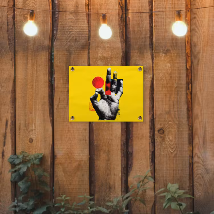 Hand - Rode cirkel - Geel tuinposter los doek klein -sfeer1