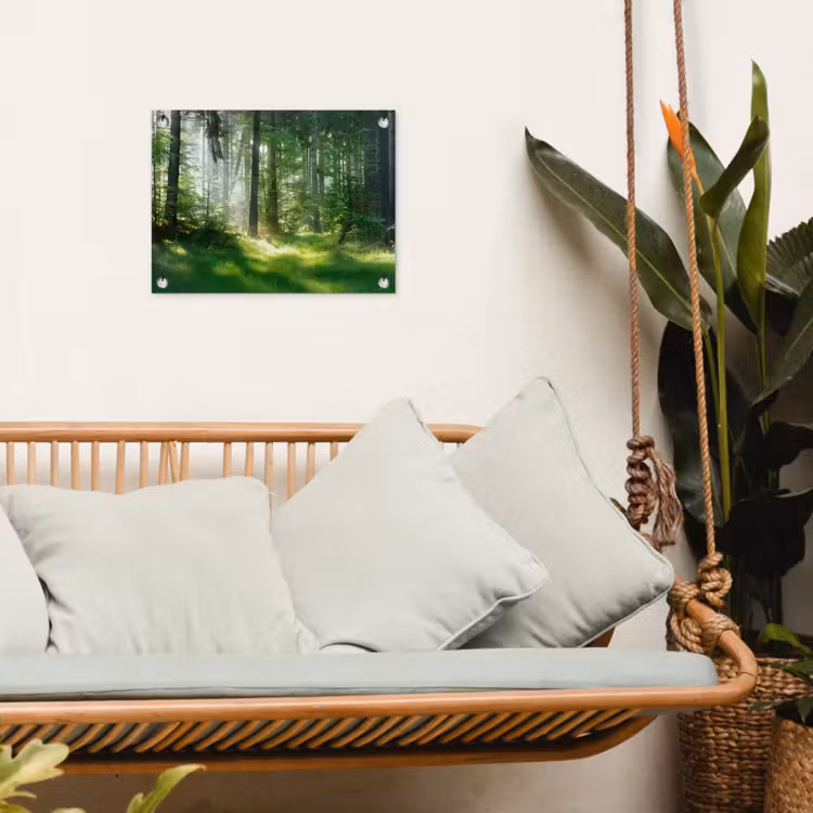 Zonnestralen in een groen bos tuinposter los doek klein -sfeer7