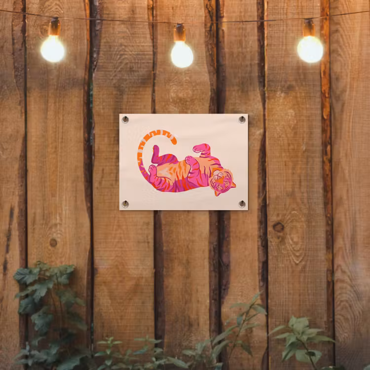 Tijger - Roze - Oranje tuinposter los doek klein -sfeer1