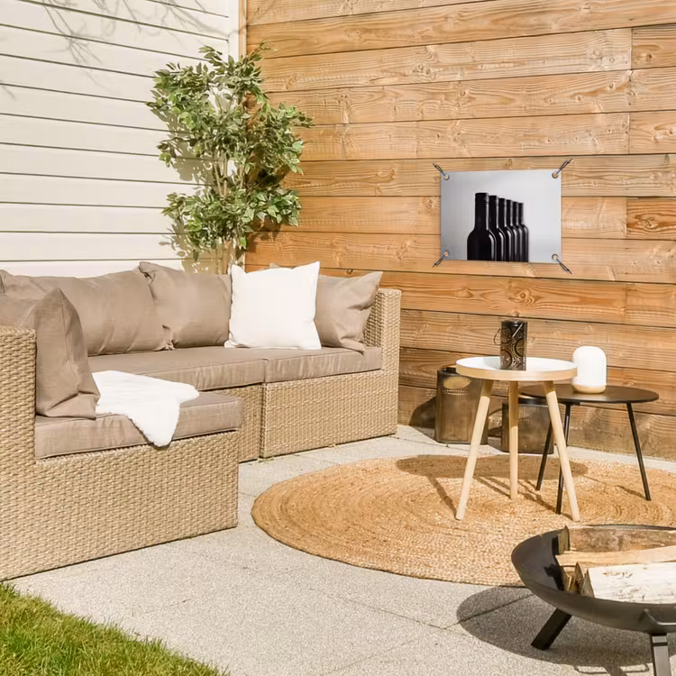 Wijnflessen - Zwart - Minimalistisch tuinposter los doek klein -sfeer4