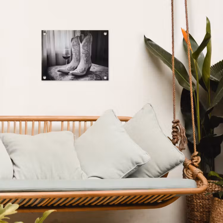 Wijn - Cowboylaarzen - Raamlicht - Wit tuinposter los doek klein -sfeer7