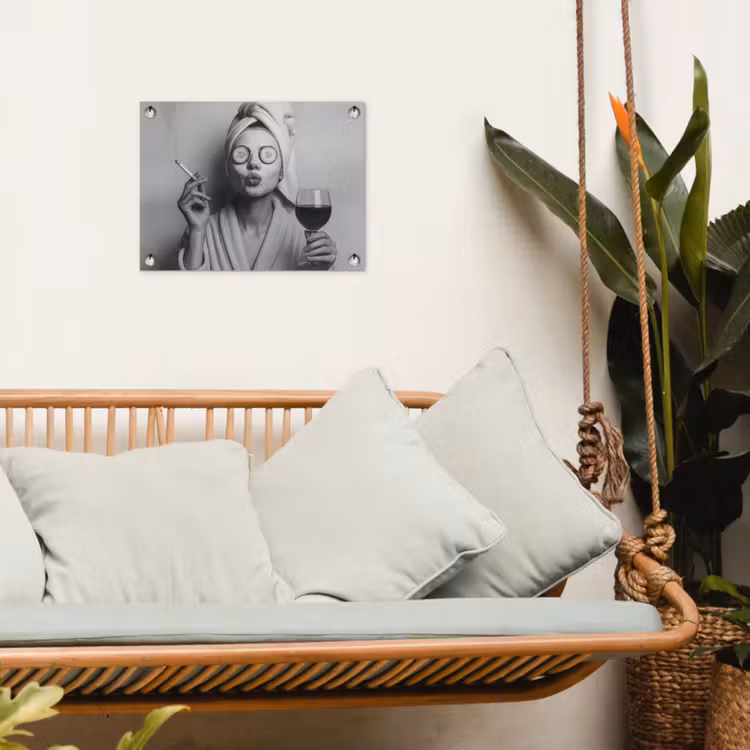 Vrouw - Masker - Wijn - Sigaret tuinposter los doek klein -sfeer7