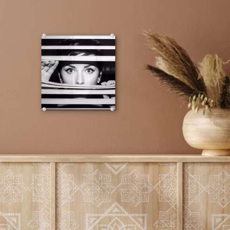 Vrouw - Jaloezieën - Portret - Zwart-wit plexiglas 5mm klein -sfeer5