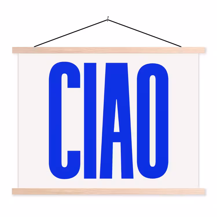 Ciao - Hoofdletters - Blauw - Minimalistisch textielposter latten blank klein -3d