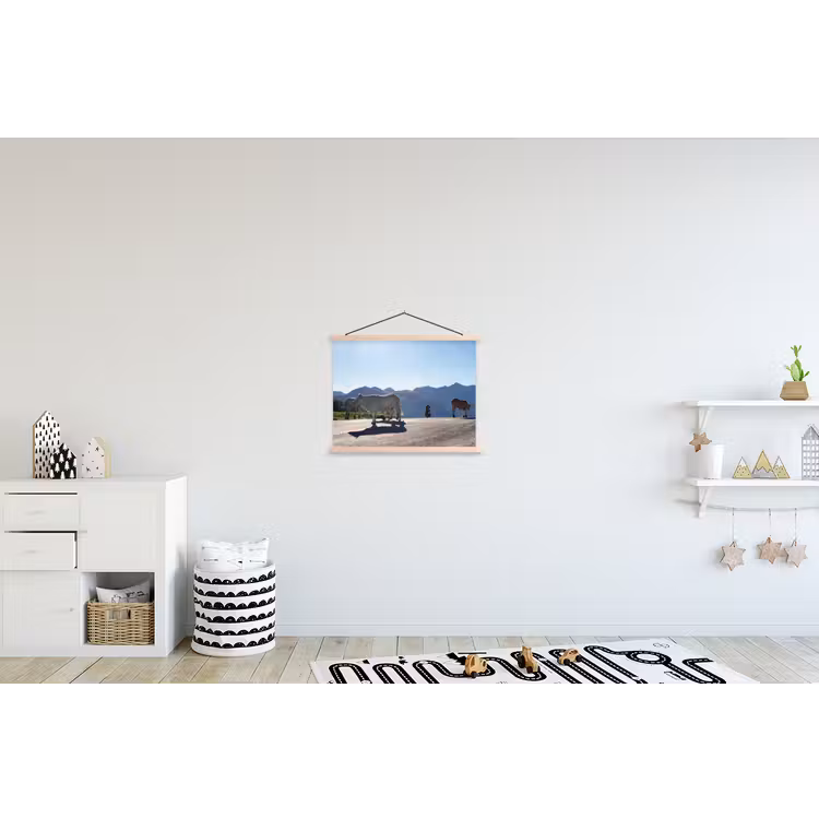 Schotse hooglander - Licht - Berg - Natuur textielposter latten blank klein -kinderkamer
