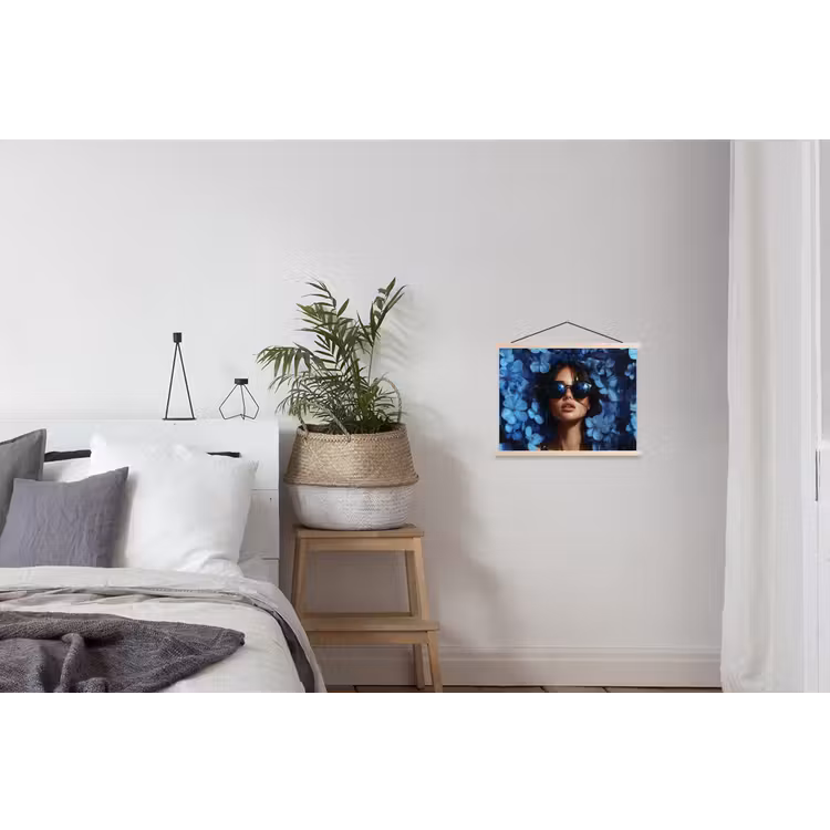 Vrouw - Blauw - Bloemen - Vlinders - Natuur textielposter latten blank klein -woonkamer