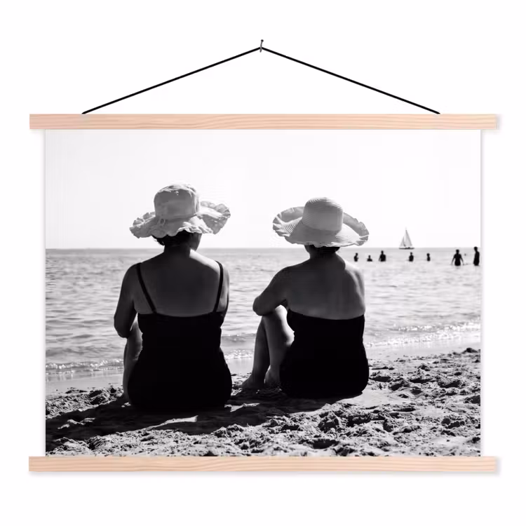 Vrouwen - Zonnehoed - Strand - Zwart - Wit textielposter latten blank klein -3d