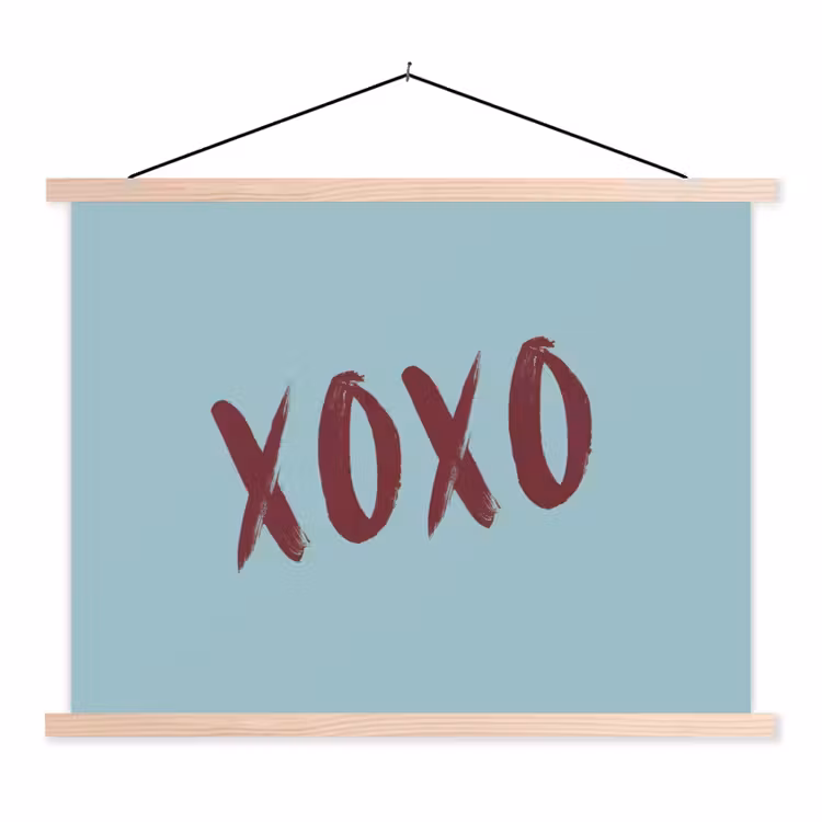 XOXO - Blauw - Rood textielposter latten blank klein -3d
