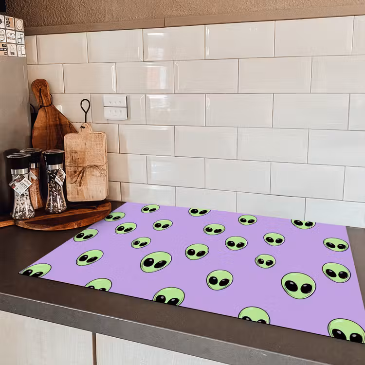 Alien - Retro - Lila Inductie beschermer vinyl 3mm klein 276 -sfeer3