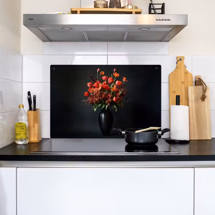 Boeket - Tulpen - Vaas - Rood Inductie beschemer met haakjes klein -sfeer2