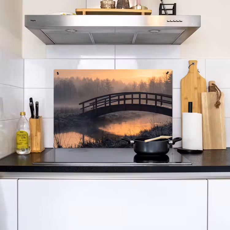 Brug - Mist - Bomen - Water Inductie beschemer met haakjes klein -sfeer2
