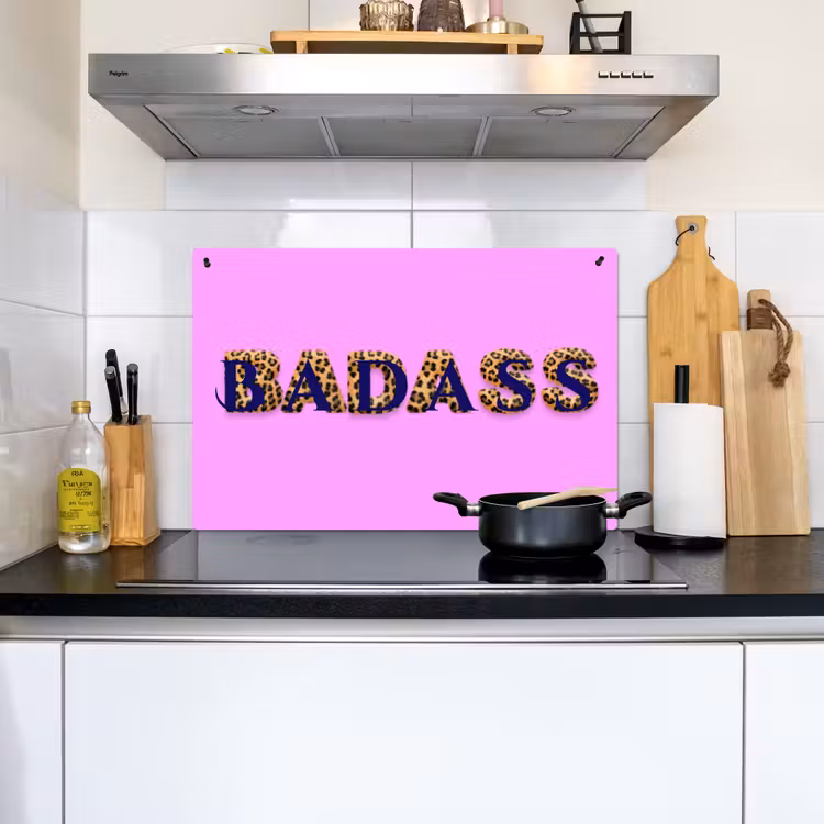 Felroze - Badass - Panterprint - Schaduw Inductie beschemer met haakjes klein -sfeer2
