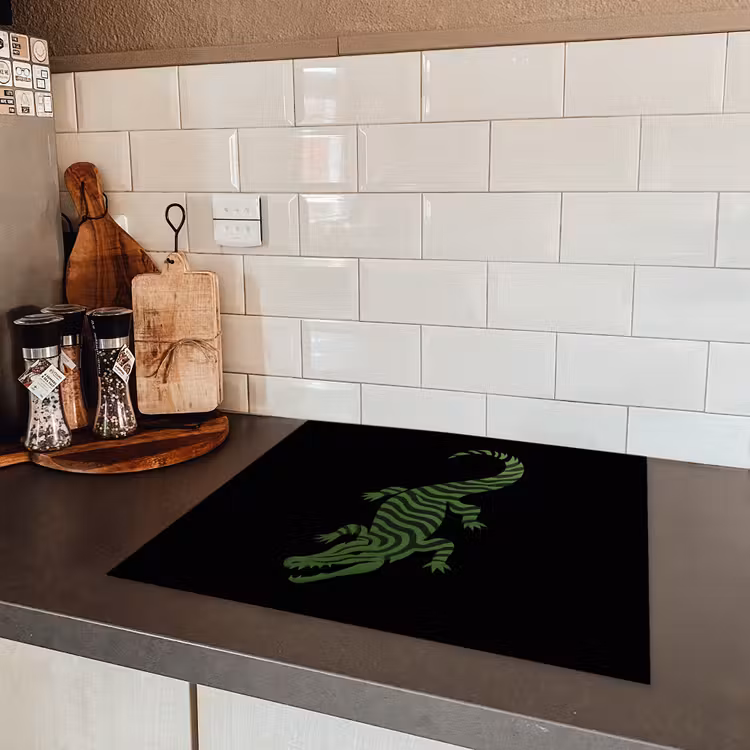 Krokodil - Groen - Tijgerachtig - Strepen Inductie beschermer vinyl 3mm middel -sfeer3
