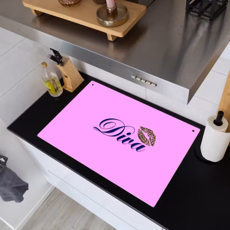 Diva - Lip - Panterprint - Roze Inductie beschemer met haakjes klein -sfeer1