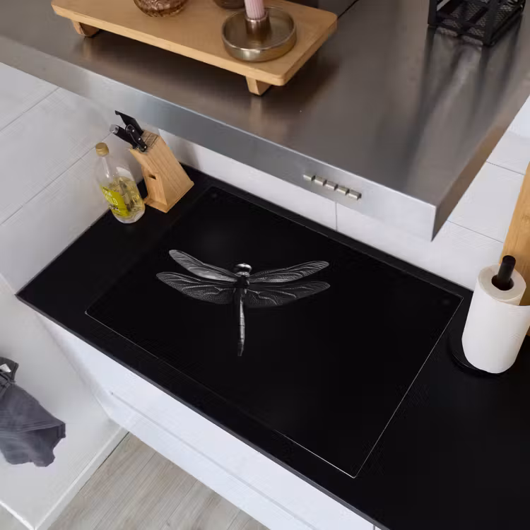 Libelle - Dieren - Zwart - Insect Inductie beschemer met haakjes klein -sfeer1