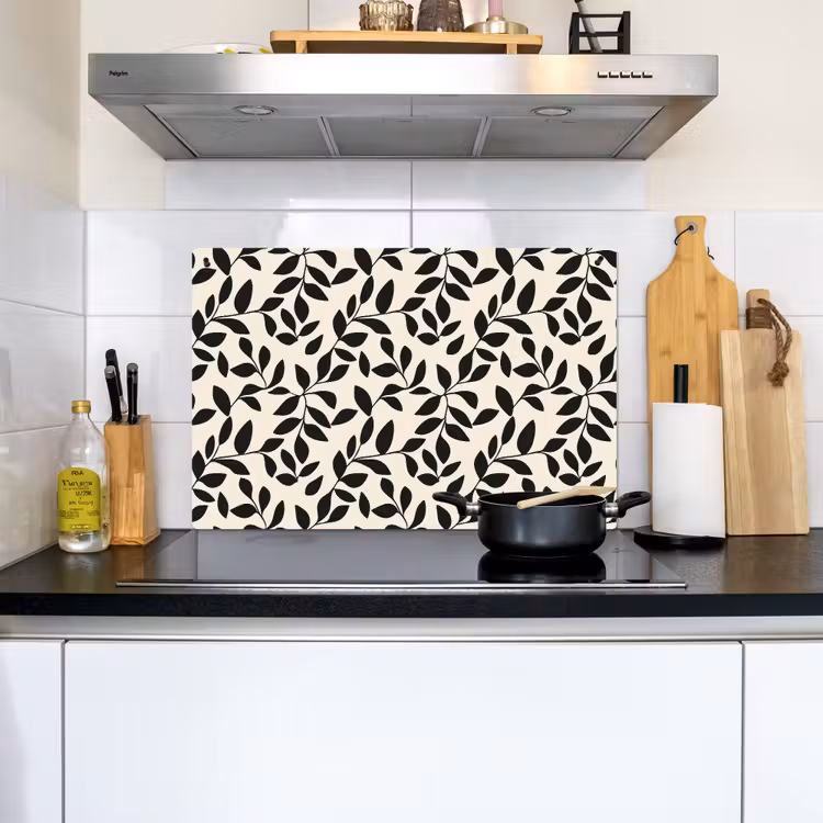 Elegant - Patroon - Zwart - Beige Inductie beschemer met haakjes klein 777 -sfeer2