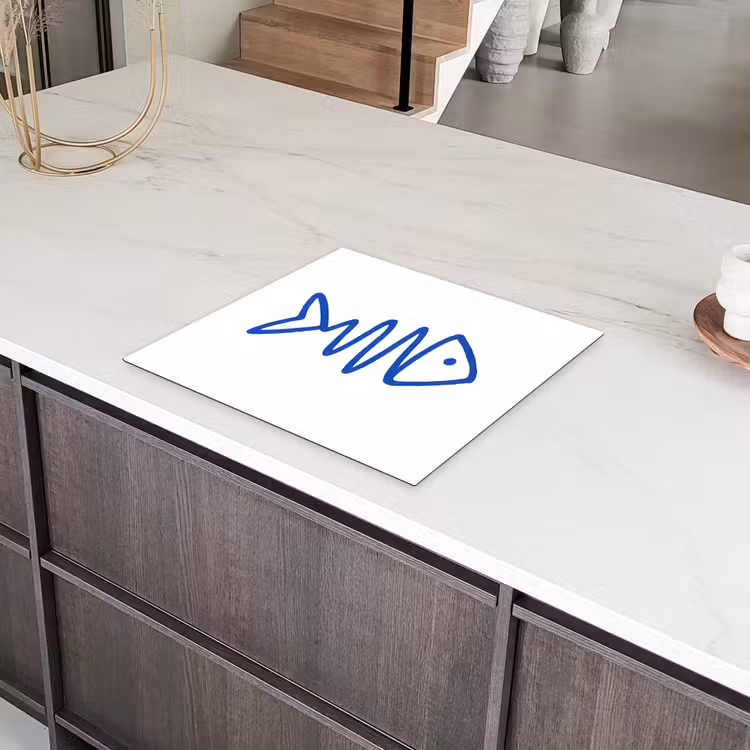 Vis - Minimalistisch - Blauw - Lijn Inductie beschermer vinyl 3mm middel -sfeer8