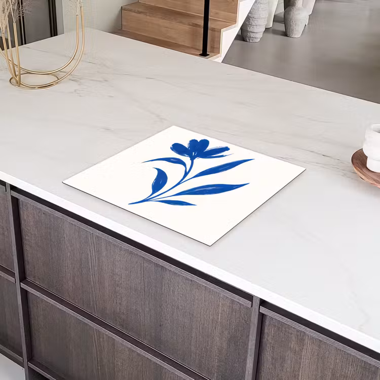 Bloem - Blaadjes - Minimalistisch - Blauw Inductie beschermer vinyl 3mm middel -sfeer8