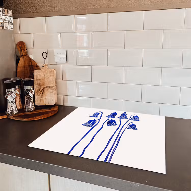 Bloemen - Blauw - Lijnen - Bloemblaadjes Inductie beschermer vinyl 3mm middel -sfeer3