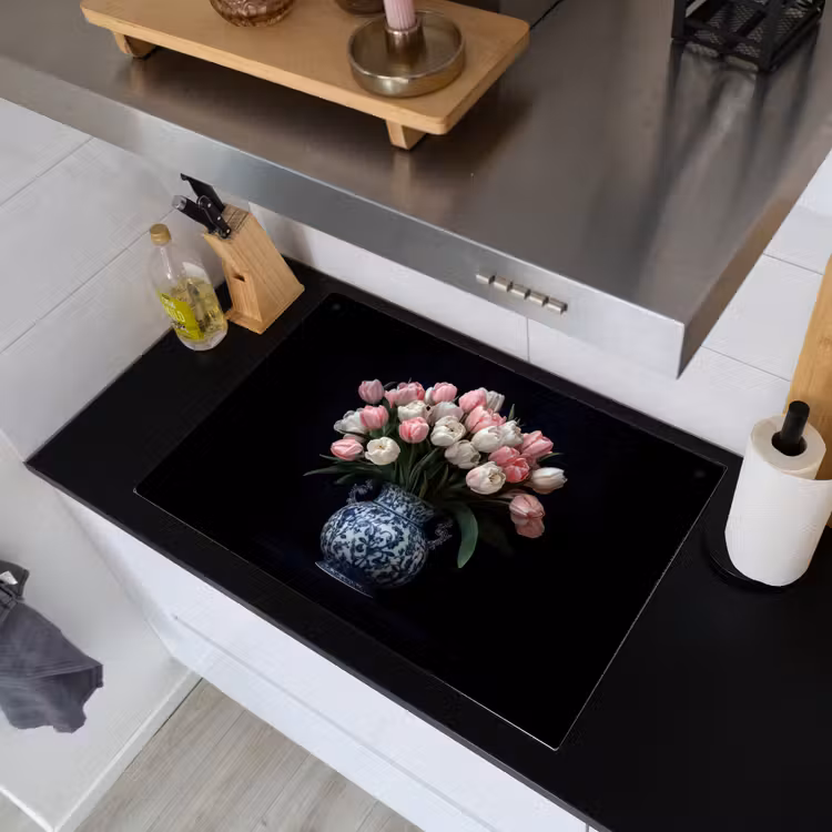 Bloemen - Roze - Tulpen - Vaas Inductie beschemer met haakjes klein -sfeer1