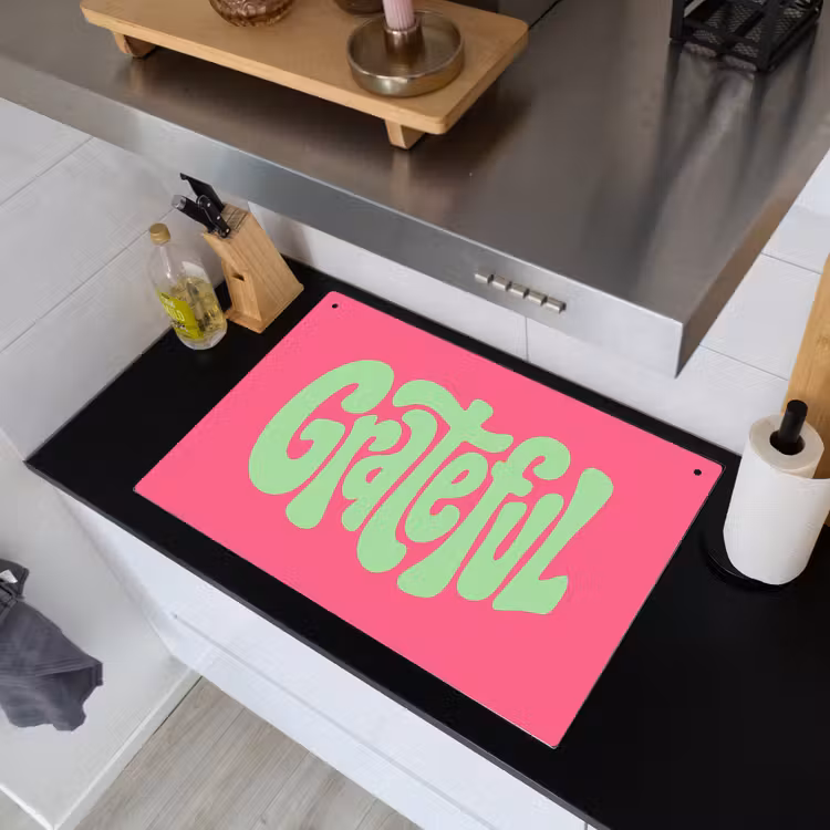 Grateful - Groen - Grafisch - Vloeiend Inductie beschemer met haakjes klein -sfeer1