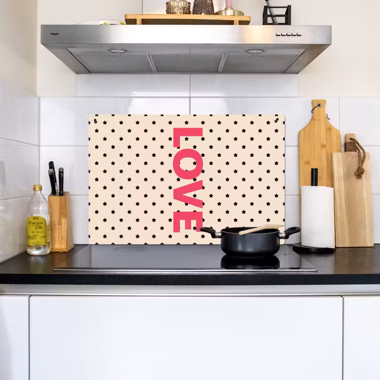 Love - Stippen - Roze Inductie beschemer met haakjes klein -sfeer2