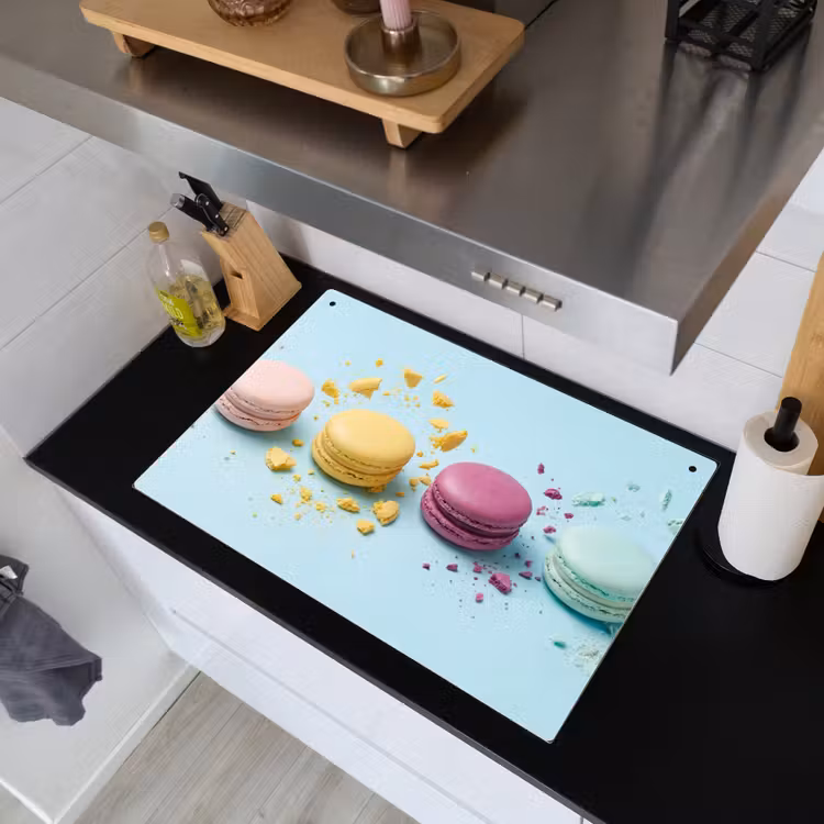 Macarons - Kleurrijk - Pastel Inductie beschemer met haakjes klein -sfeer1