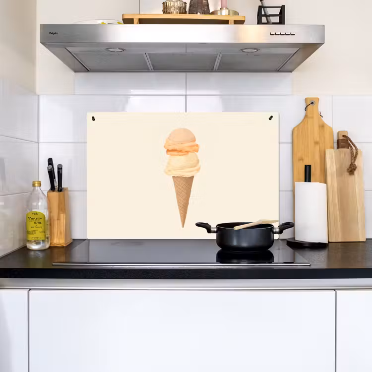 Minimalistisch - Schepijs - Hoorntje - Beige Inductie beschemer met haakjes klein -sfeer2