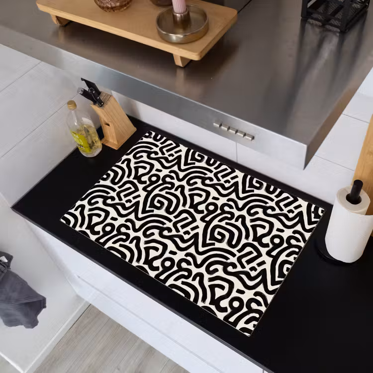 Modern - Abstract - Zwart Inductie beschemer met haakjes klein 777 -sfeer1