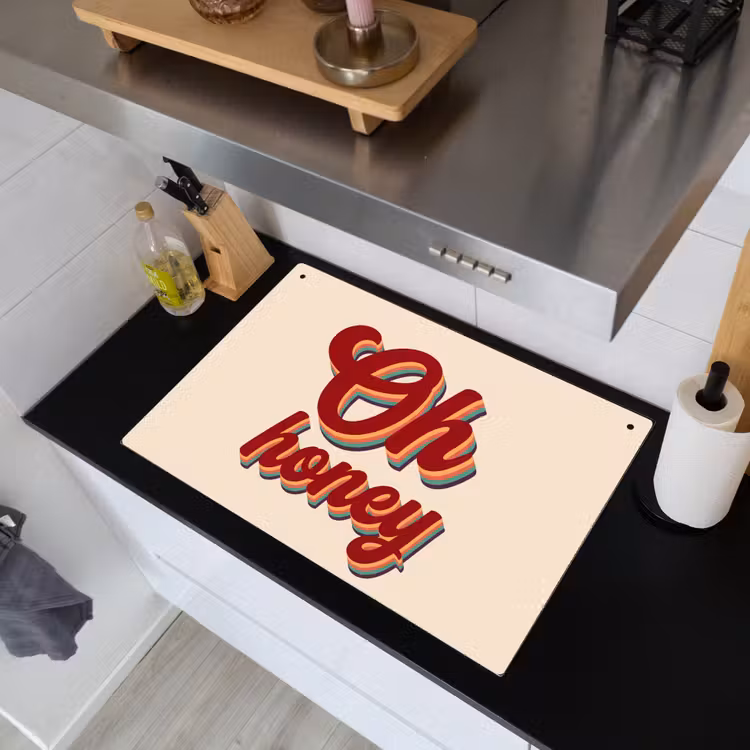Oh honey - Rood - Schaduw Inductie beschemer met haakjes klein -sfeer1