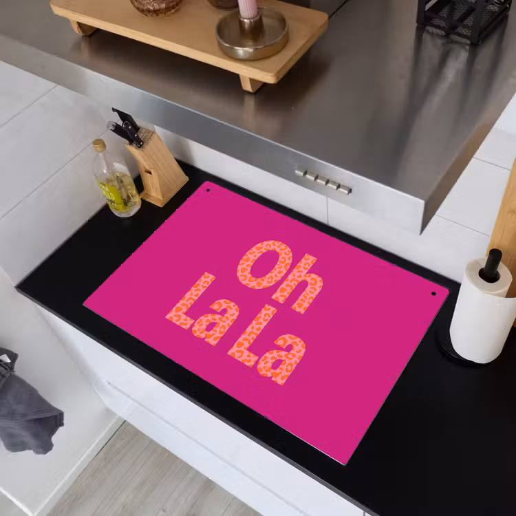 Oh la la - Luipaardprint - Roze Inductie beschemer met haakjes klein -sfeer1