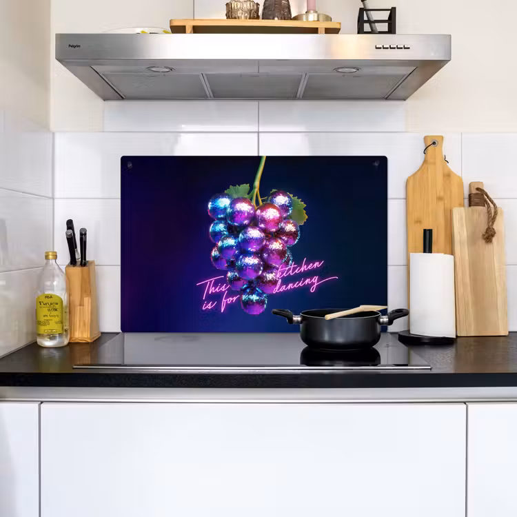 Quote - Neon - Disco - Druiven Inductie beschemer met haakjes klein -sfeer2