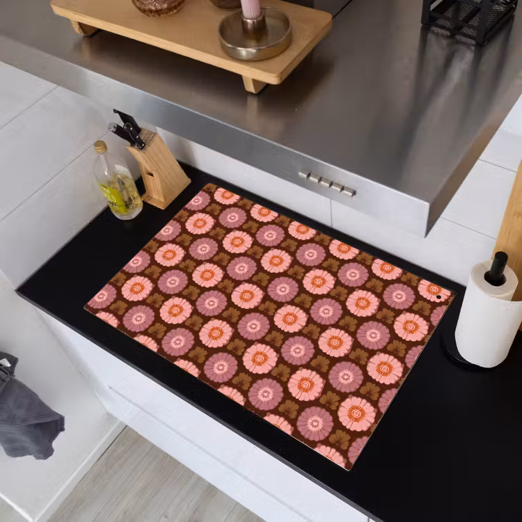 Retro - Madelief - Roze Inductie beschemer met haakjes klein 777 -sfeer1