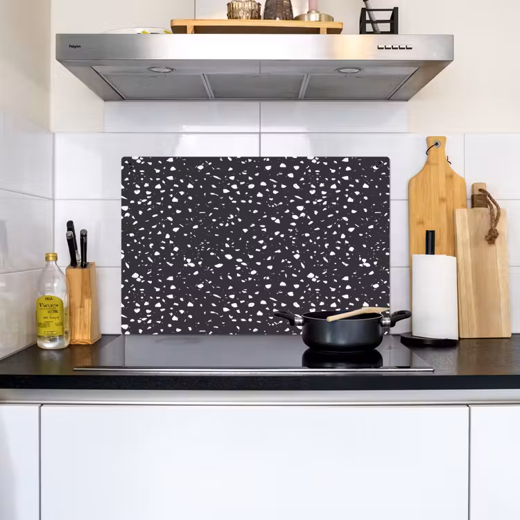 Terrazzo - Patroon - Zwart - Wit Inductie beschemer met haakjes klein 777 -sfeer2